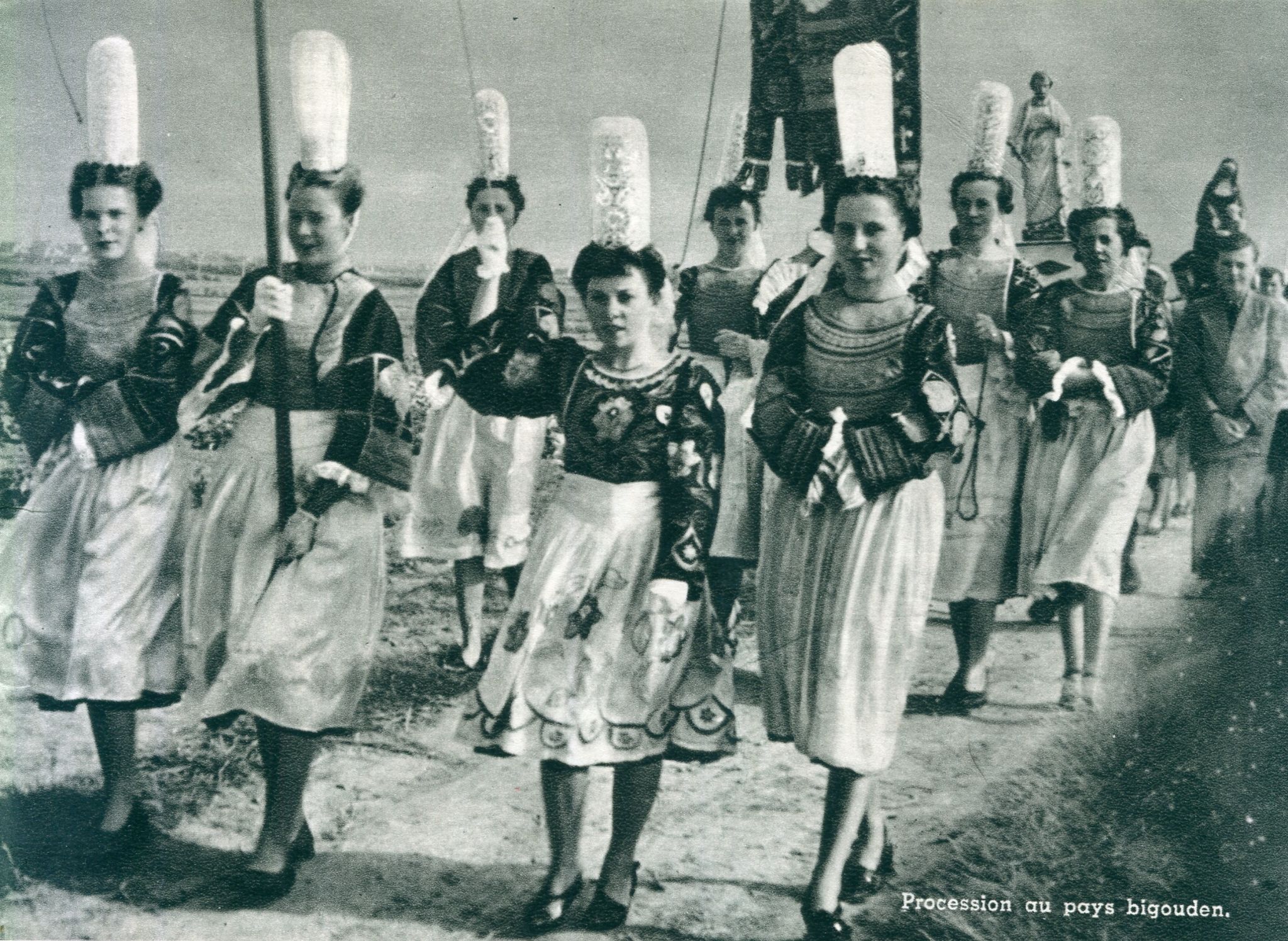  1934 : La Guerre des Coiffes